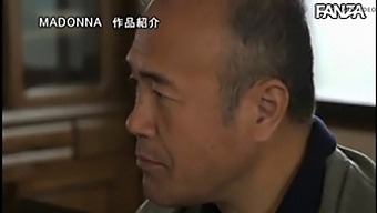 日本人妻の義父への不貞行為